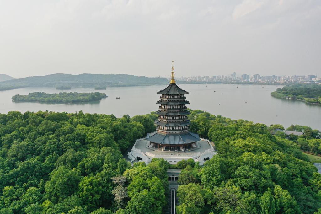 On sale Photography - West Lake in Hangzhou in China